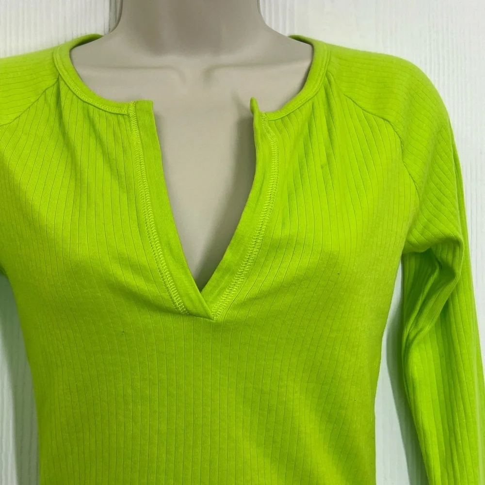 Free People - Neon Green Ribbed V Neck Long Sleeve Lightweight Top Size Small